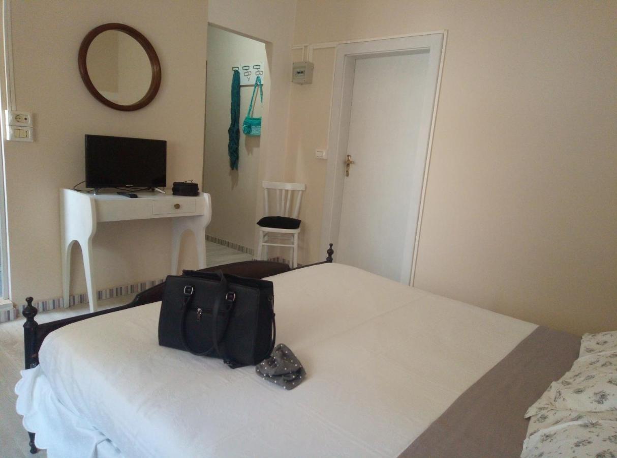 La Villa Bellaria – Igea Marina Kültér fotó